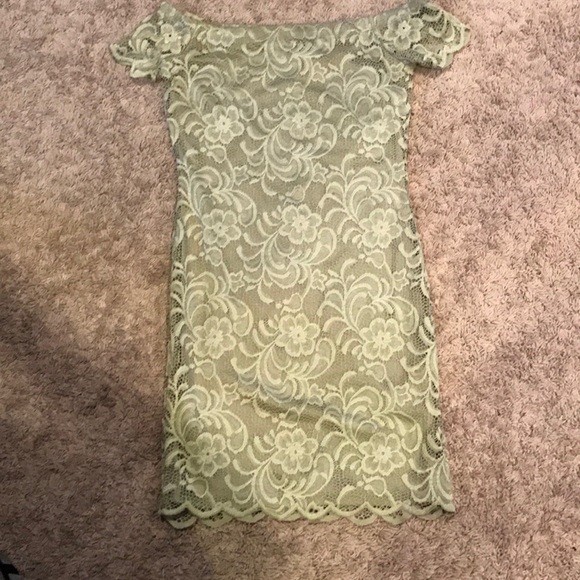 Dress - Picture 2 of 3